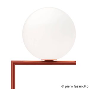 FLOS IC F1 stojaca lampa burgundská červená Ø20 cm